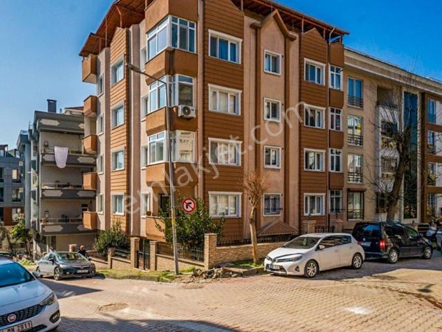 Avcılar Denizköşkler'de 3+1 Kiralık | Bahçe Kullanımlı | 115 M²