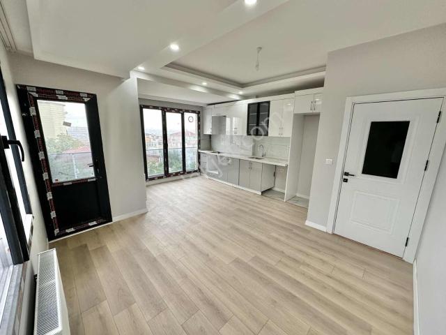 Avcılar Firuzköy'de Otoparklı Sıfır Şahane 2+1 Satılık Daire