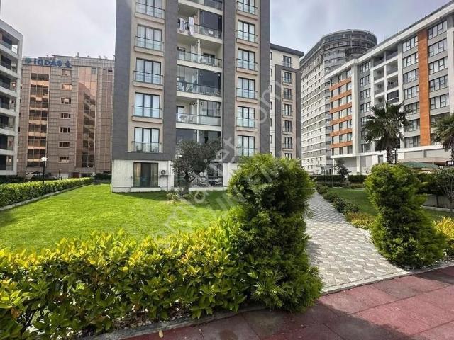 Avcılar Üniversite Mah. Anka Sitesi Satılık 3+1 Daire 154 M²
