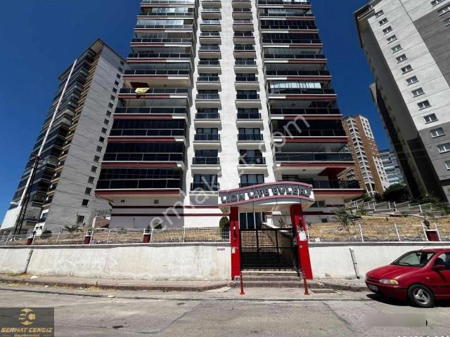 Avcılarda Ankara Manzaralı 4+1