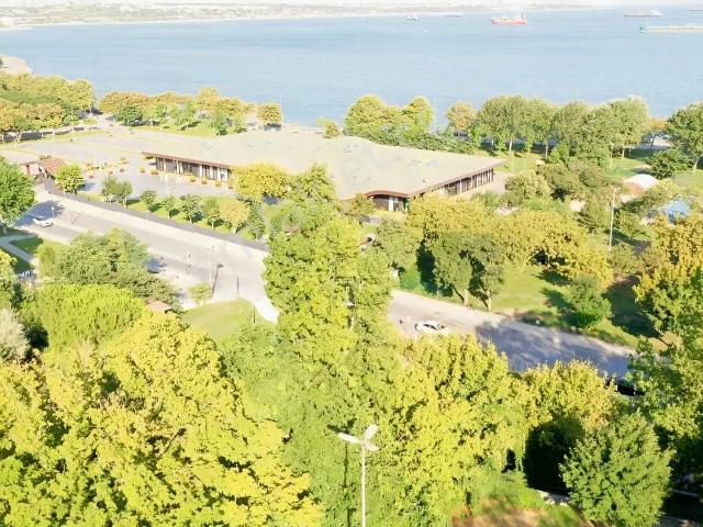 Avcılarda Lüks Deniz Manzaralı E5 Yakını 6 + 2 Kiralık Villa