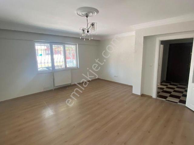 Avcılarda Merkeze Yakın 3+1 Geniş Ferah Kiralık Daire