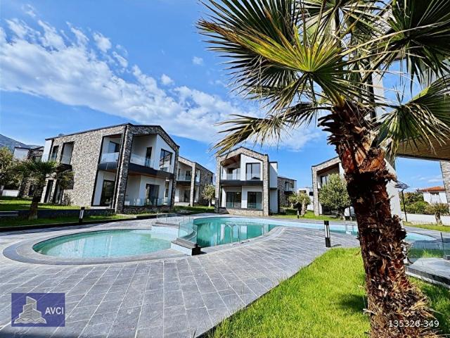 AVCI'DAN ÖDÜLLÜ PROJE HAVUZLU GİRİŞ ODALI MÜSTAKİL LOFT VİLLA