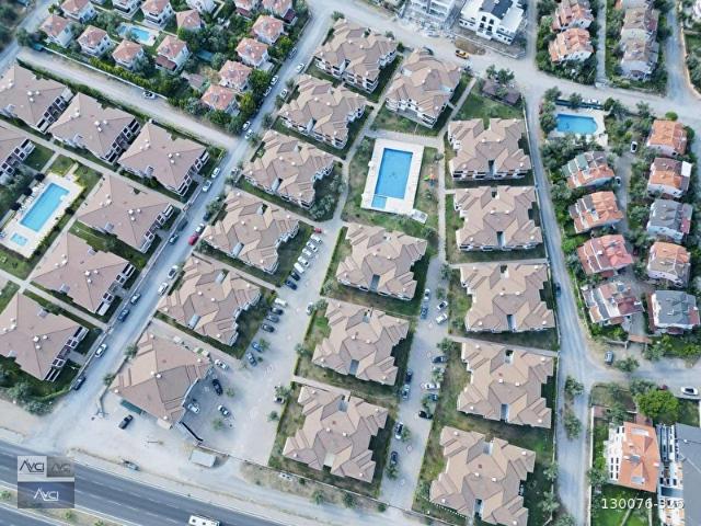 AVCI'DAN ALTINOLUK HAVUZLU SİTE OTOPARK DENİZE SİFİR VİLLA TİPİ