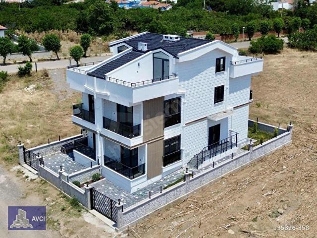 AVCI'DAN DAİRE FİYATINA SIFIR TERASLI 3+1 VİLLA