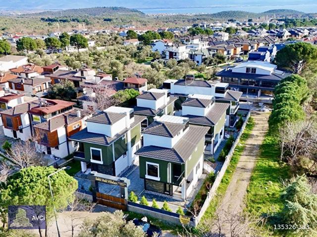 AVCI'DAN GÜRE OTELLER YOLU TAM MÜSTAKİL 3+1 SIFIR FIRSAT VİLLA