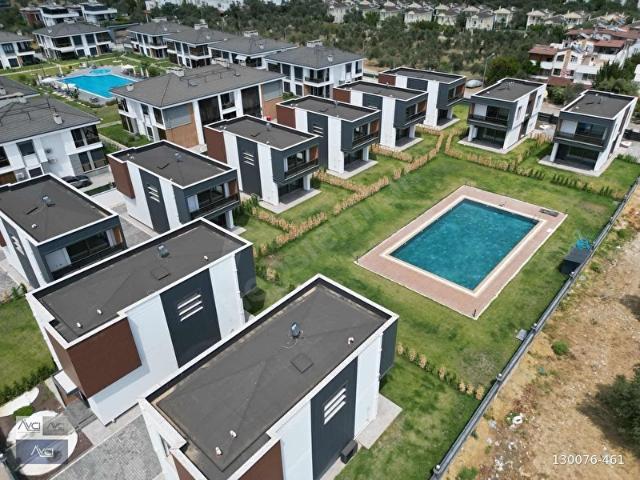 AVCI'dan GÜRE ÖZEL TASARIM HAVUZLU BAHÇELİ 3+1 LÜKS VİLLA