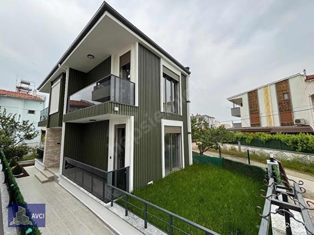 AVCI'DAN TAHTAKUŞLAR'DA DENİZE 50 MT TEK MÜSTAKİL GİRİŞTE ODALI