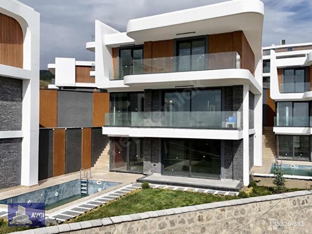 AVCI'DAN 3+2 KÖRFEZİN EN İYİ MANZARALI 1.SINIF VİLLASI