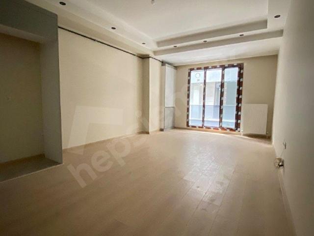 AVCILAR MERKEZ MAHALLESİNDE SİTE İÇERİSİNDE 2+1 KİRALIK SIFIR DAİRE