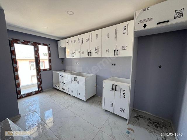 AVCILAR MERKEZDE GENİŞ TERASLI SIFIR BİNADA SATILIK 4+2 DUBLEKS DAİRE
