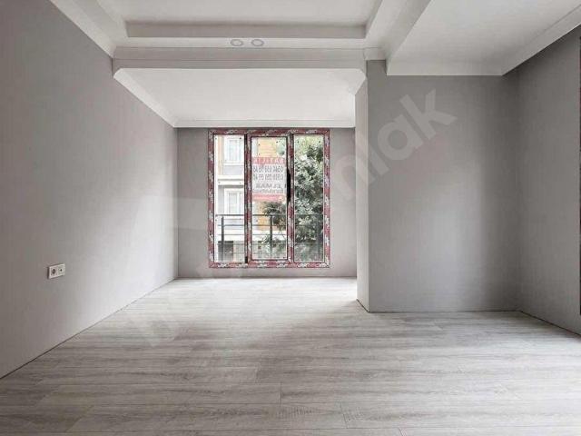 AVCILAR MERKEZ'DE SIFIR SATILIK DAİRE!