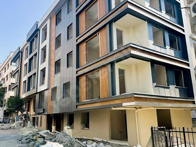 AVCILAR DA SATILIK SIFIR 2.KAT OTOPARKLI NİKAH DAİRESİ MEVKİ