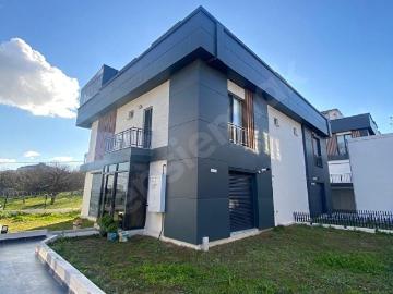 AVCILAR FİRUZKÖY İREN KONAKLARINDA 4+2 LÜKS VİLLA