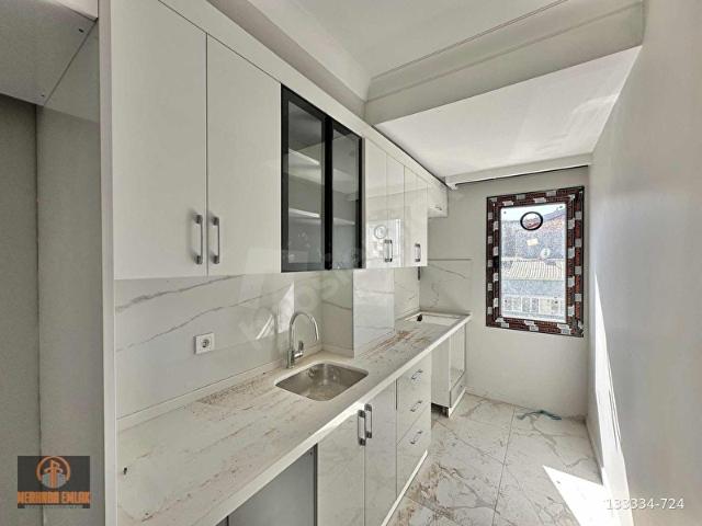 AVCILAR FİRUZKÖY'DE SÜPER OTOPARKLI SIFIR 75m2 2+1 KİRALIK DAİRE