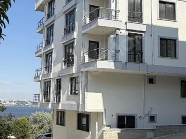 AVCILAR GÜMÜŞPALA SATILIK GÖL MANZARALI 2+2 DUBLEKS
