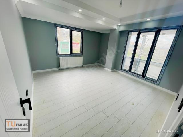 AVCILAR TAHTAKALE MAH SATILIK 2+1 GENİŞ YÜKSEK GİRİŞ DAİRE 80 M2
