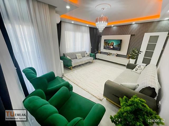 AVCILAR TAHTAKALE MAHALLESİN'DE SATILIK 2+1 80 M2 DAİRE 1.KAT