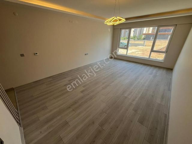 Çavdemden Etimesgut Yapracıkda Sıfır 2+1 Yeni Bina Kiralık Daire