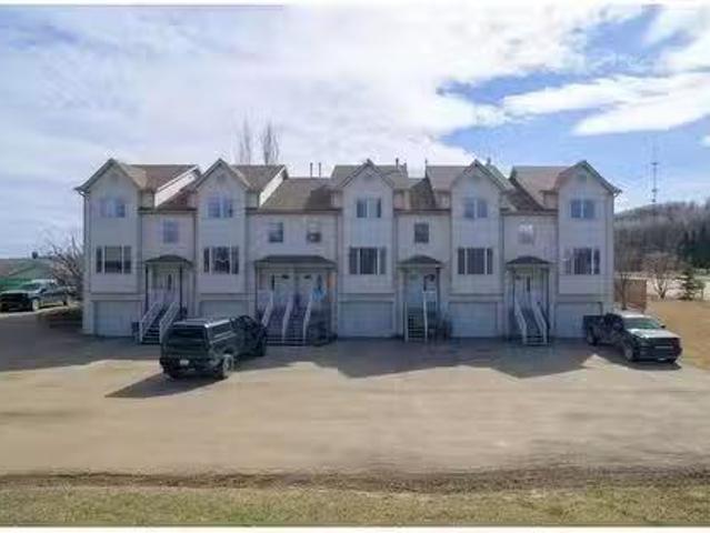 Ave, Athabasca, AB, T9S 1V5 townhouse for sale Listing ID.