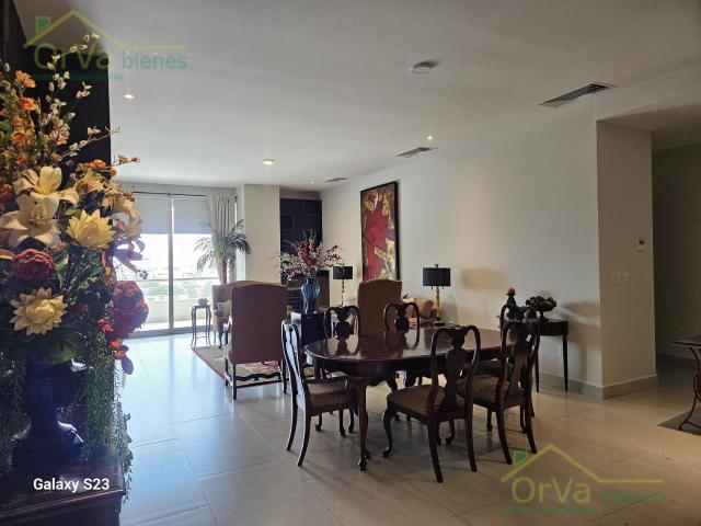 AVE. FAJA DE ORO 825 COL. PETROLERA Piso 11