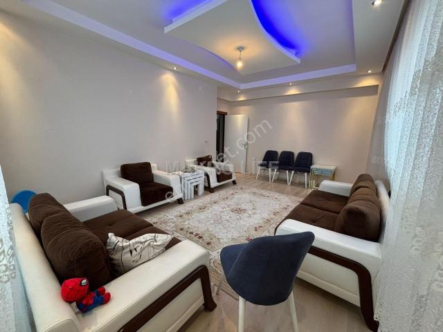 Avea Caddesi Best Fırın Arkası Full Yapılı 3+1 Daire çatılı Son Kat
