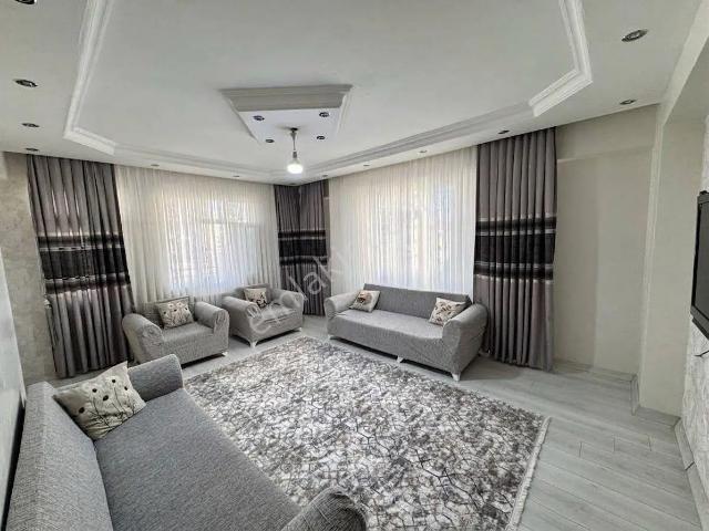 Avea Caddesinde Bakımlı 3+1 Satılık Daire