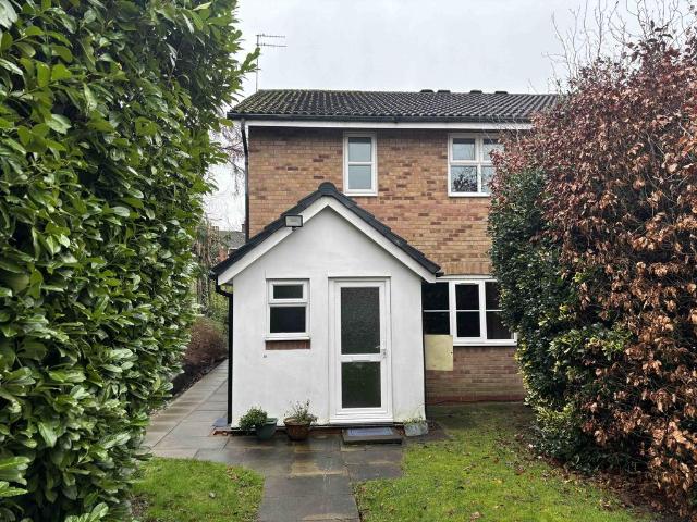 Avebury Close, Crowhill 2 bed ground floor flat to rent £795 pcm £183 pw