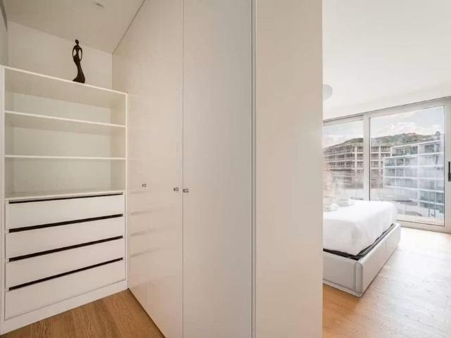 Avenida Afonso de Albuquerque, Vila Nova de Gaia, Porto 4400 204