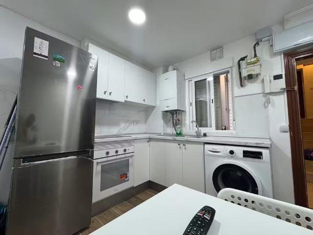 Avenida de Moratalaz, Madrid, Community of Madrid 28030