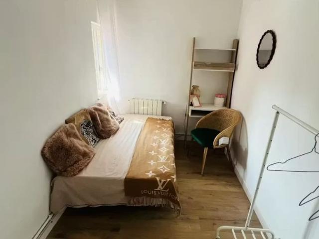 Avenida de la Guardia, Madrid, Community of Madrid 28048