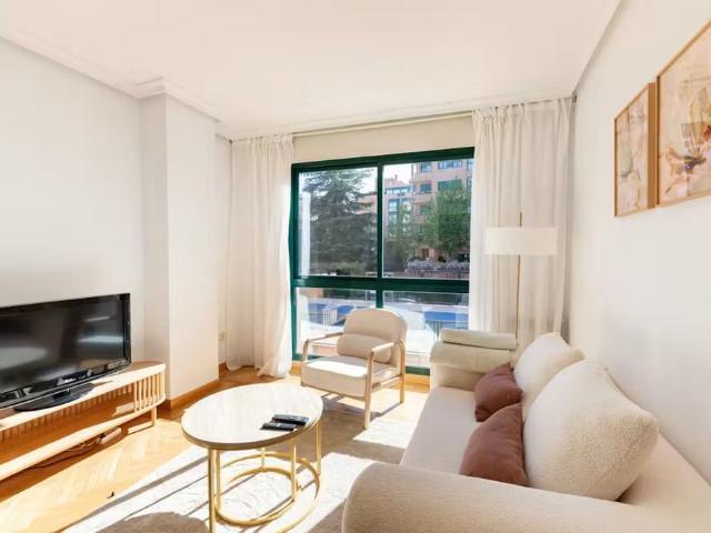 Avenida de los Arces, Madrid, Community of Madrid 28042