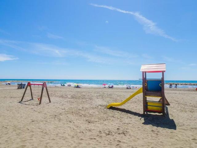 Avenida Juan Sebastián Elcano, Málaga, Andalusia 29017