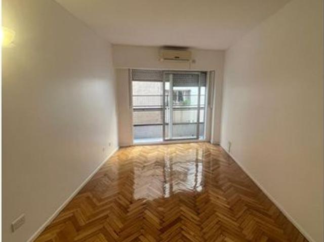 AVENIDA PUEYRREDON 1900 2 AMBIENTES EN EXCELENTE UBICACION, MUY LUMINOSO, SERVICIOS CENTRALES, SEGURIDAD 24 HRS IMPECABLE!
