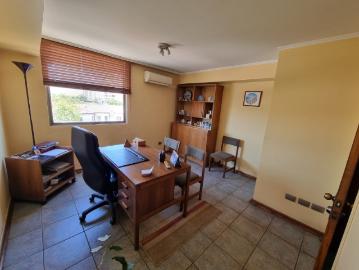 Casa en venta en Población Francisco Encina - Escritorio