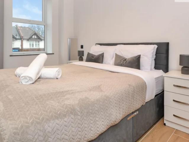 Avenir Court, Ballards Lane N12, 2 bed flat to rent, £2,400 pcm | PrimeLocation