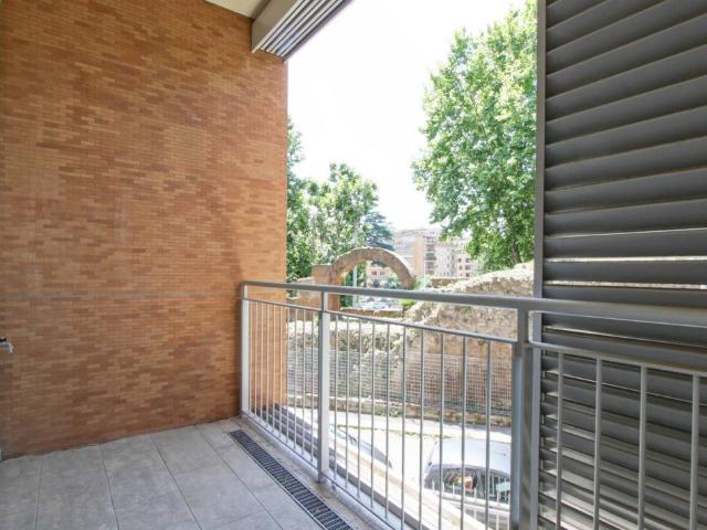 Aventino Appartamento di 60 mq con Terrazza e Balcone
