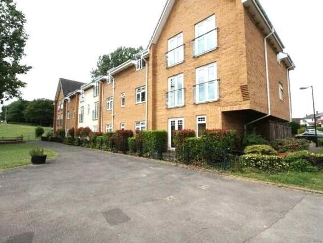 Avenue Court, The Avenue, Nunthorpe, Middlesbrough TS7, 2 bed flat to rent, £725 pcm | PrimeLocation