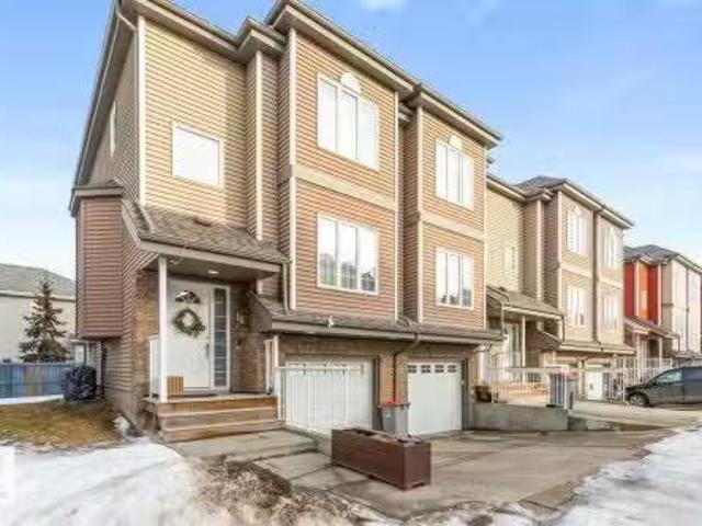 Avenue, Beaumont, AB, T4X 0A9 townhouse for sale Listing I.