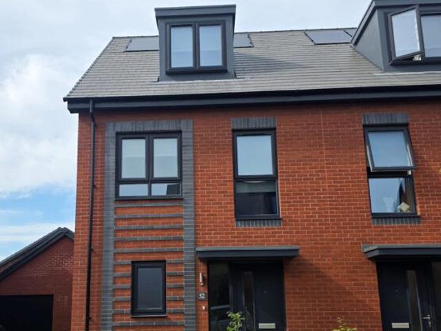 Avenue De Warenne, Hassocks BN6, 3 bed semi detached house to rent, £2,350 pcm | PrimeLocation