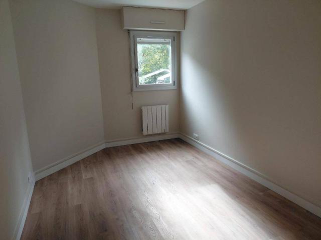 AVENUE DUTRATRE APPARTEMENT FAMILIAL