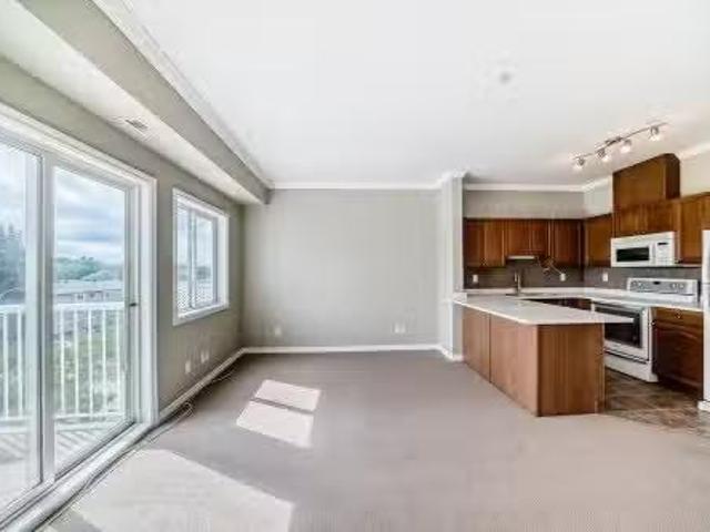 Avenue, Edmonton, AB, T6C 0Y8 condo for sale Listing ID E4.