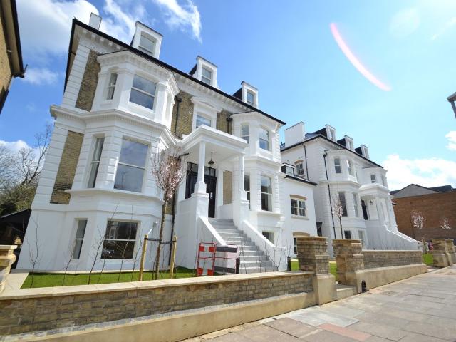 Avenue Elmers, Surbiton KT6, 2 bed flat to rent, £2,100 pcm | PrimeLocation