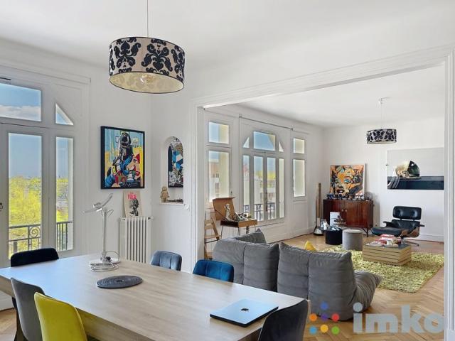 Avenue Foch: bel appartement haussmannien