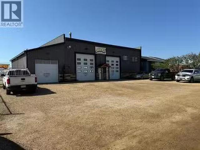 Avenue Lot# 13,14,15, Dawson Creek, BC, V1G 4G7 commercial.