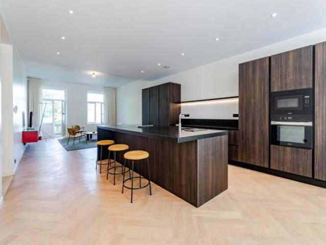 Avenue Louise Appartement 2 CH 2 SDB Terrasse 44m²