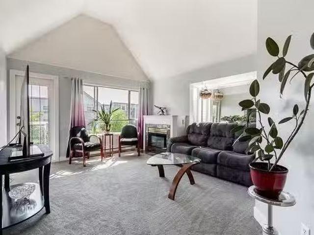 Avenue, Langley, BC, V3A 3W2 Single Family Property For Sal.