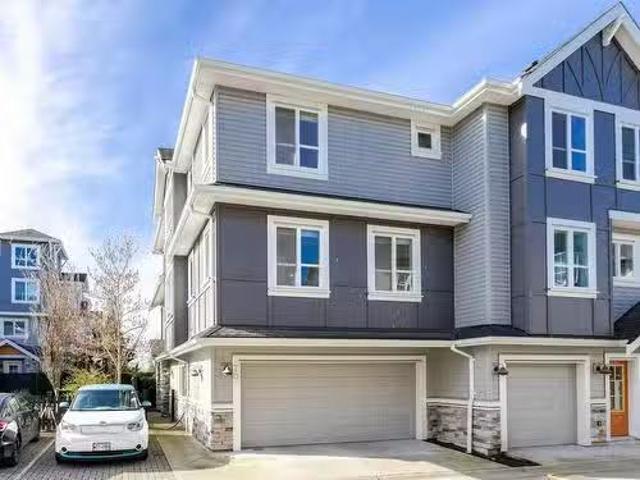 Avenue, Langley, BC, V2Y 0S8 townhouse for sale Listing ID.