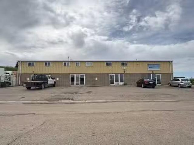 Avenue, Lloydminster, SK, S9V 1M7 commercial for lease Lis.