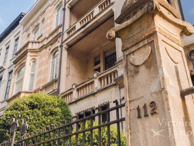 Avenue Molière: Luxury property with 3 bedrooms